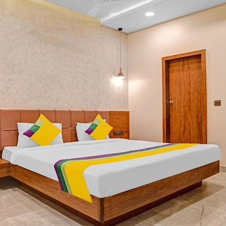 Hotel Abhilasha Inn Pachmarhi Ngoại thất bức ảnh
